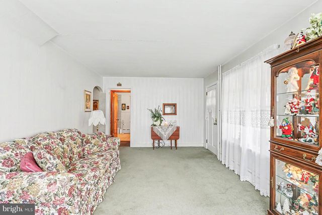 489 BACHMANVILLE RD, Hershey, PA 17033
