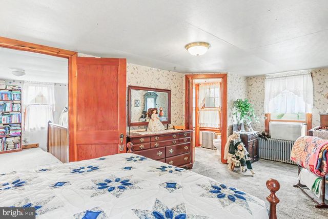 489 BACHMANVILLE RD, Hershey, PA 17033