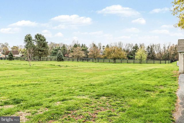 489 BACHMANVILLE RD, Hershey, PA 17033