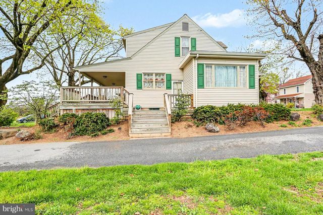 489 BACHMANVILLE RD, Hershey, PA 17033