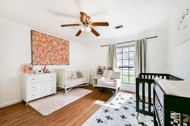 5526 Thornwood Circle, Dickinson, TX 77539