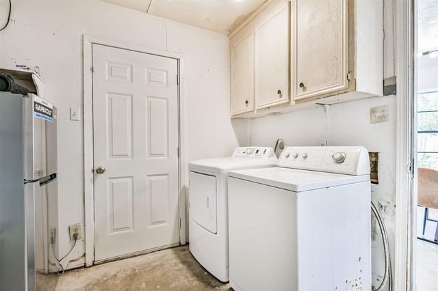 5526 Thornwood Circle, Dickinson, TX 77539