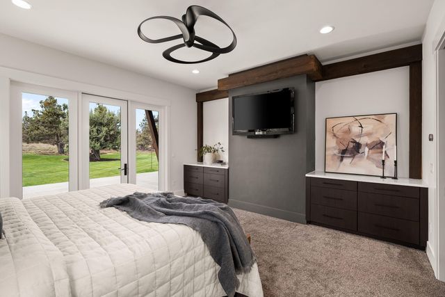 20055 Pacific Heights Road, Bend, OR 97703