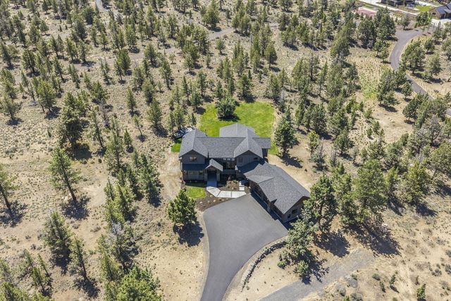 20055 Pacific Heights Road, Bend, OR 97703