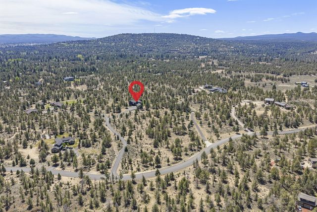 20055 Pacific Heights Road, Bend, OR 97703