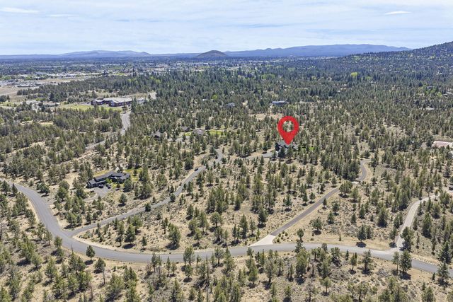20055 Pacific Heights Road, Bend, OR 97703