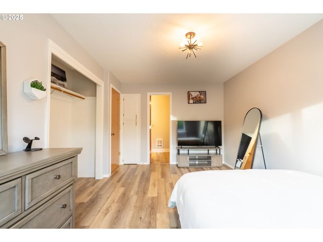 8925 Sw 80TH Ave, Portland, OR 97223