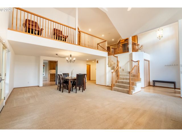 8925 Sw 80TH Ave, Portland, OR 97223