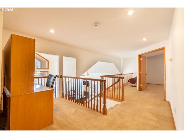 8925 Sw 80TH Ave, Portland, OR 97223