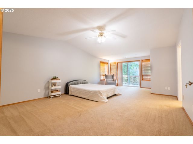 8925 Sw 80TH Ave, Portland, OR 97223