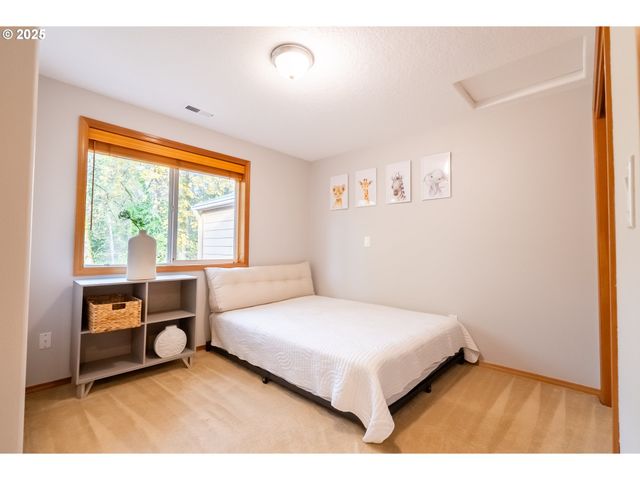 8925 Sw 80TH Ave, Portland, OR 97223