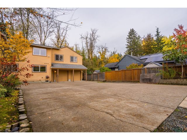 8925 Sw 80TH Ave, Portland, OR 97223