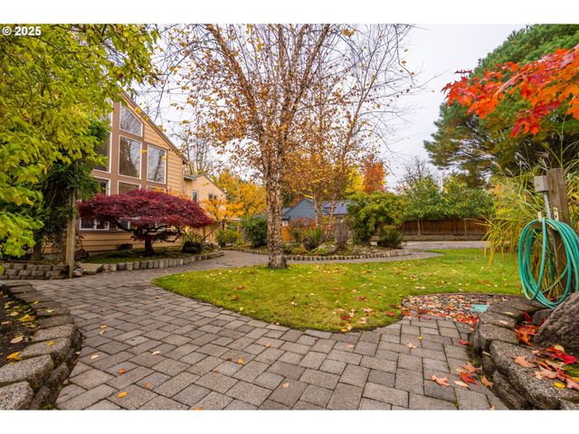 8925 Sw 80TH Ave, Portland, OR 97223