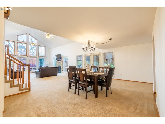 8925 Sw 80TH Ave, Portland, OR 97223