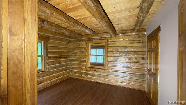 2608 E Sutton Road, Metamora, MI 48455