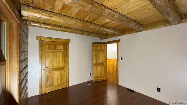 2608 E Sutton Road, Metamora, MI 48455