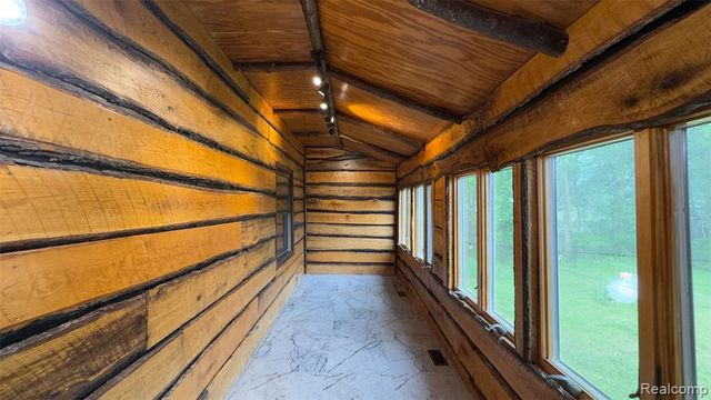 2608 E Sutton Road, Metamora, MI 48455