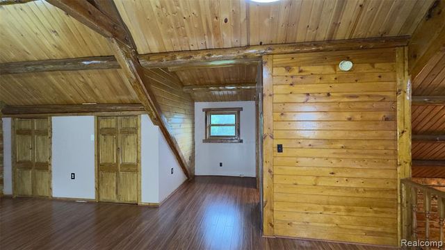 2608 E Sutton Road, Metamora, MI 48455