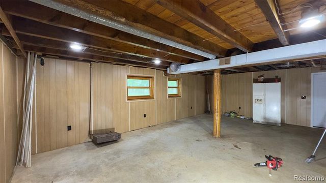 2608 E Sutton Road, Metamora, MI 48455