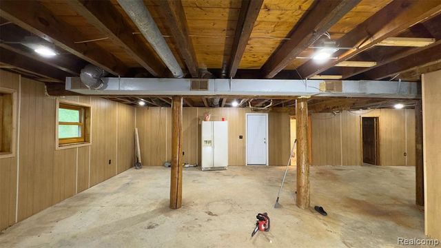 2608 E Sutton Road, Metamora, MI 48455