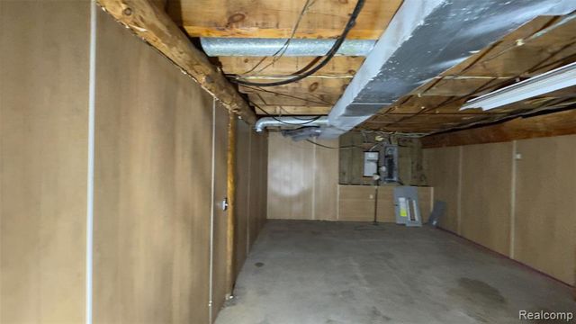 2608 E Sutton Road, Metamora, MI 48455