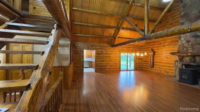 2608 E Sutton Road, Metamora, MI 48455