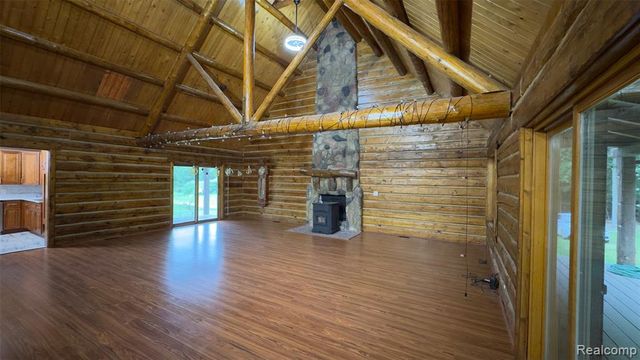 2608 E Sutton Road, Metamora, MI 48455