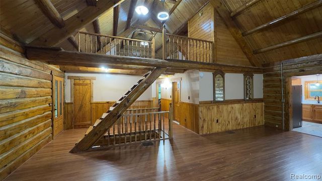 2608 E Sutton Road, Metamora, MI 48455
