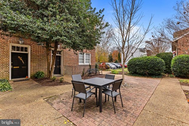 1222 SOPHIA ST, Fredericksburg, VA 22401