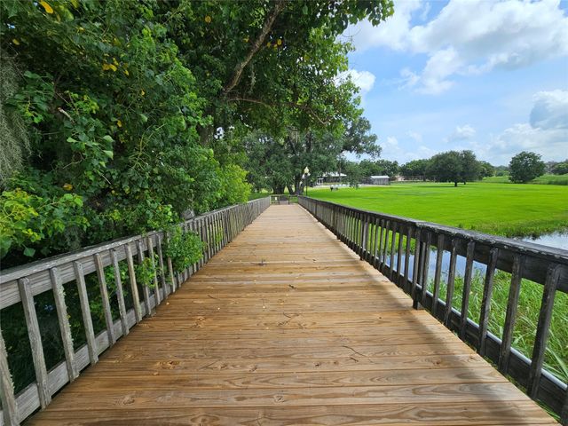 400 Pony Trail, Angleton, TX 77515