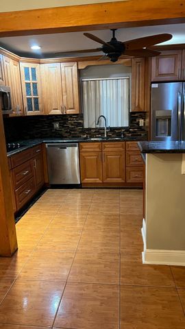 379 SW 34th Terrace, Deerfield Beach, FL 33442
