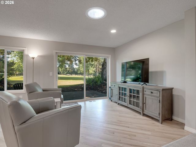 7680 Sw ARBOR LAKE Ct, Wilsonville, OR 97070