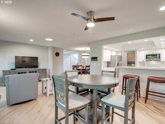 7680 Sw ARBOR LAKE Ct, Wilsonville, OR 97070
