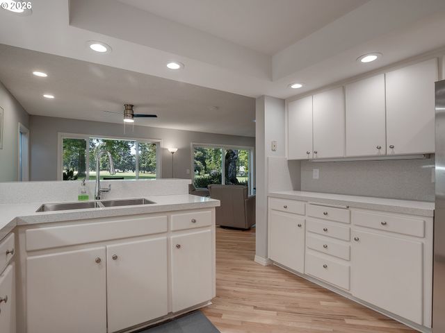 7680 Sw ARBOR LAKE Ct, Wilsonville, OR 97070