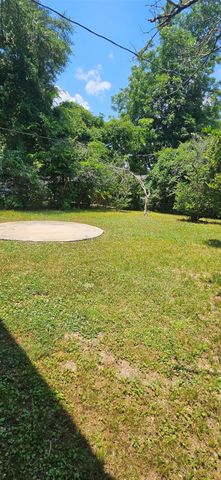 130 E Prospect, Shreveport, LA 71104