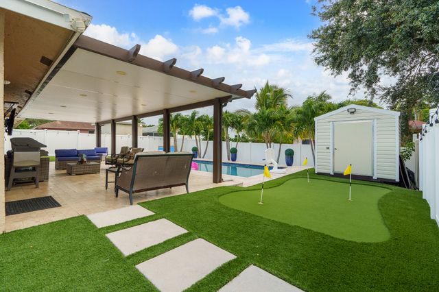 533 NE 1st Avenue, Deerfield Beach, FL 33441