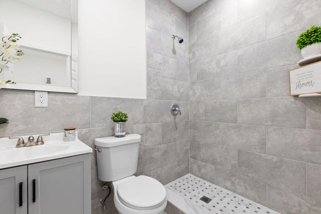 533 NE 1st Avenue, Deerfield Beach, FL 33441