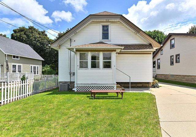 3843 S Logan AVENUE, Milwaukee, WI 53207