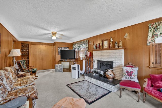 935 Prospect Boulevard, Waterloo, IA 50701