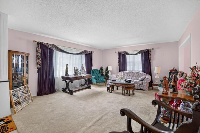 935 Prospect Boulevard, Waterloo, IA 50701