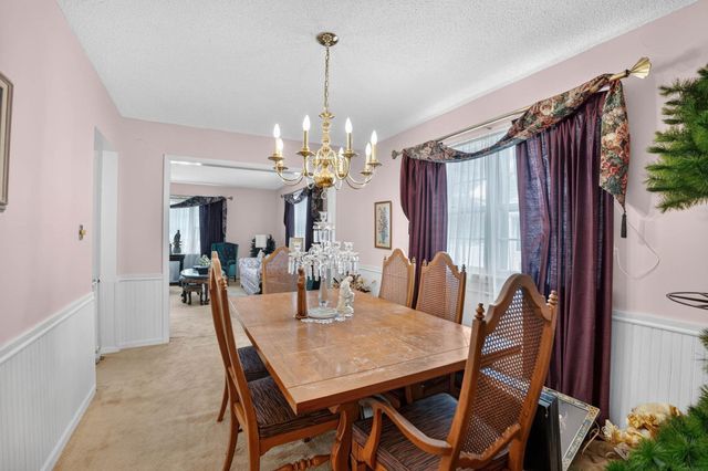 935 Prospect Boulevard, Waterloo, IA 50701