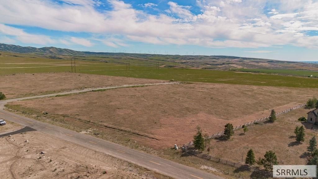 Image 3 of property listing at 4633 Cast Iron Road, Idaho Falls, ID 83206