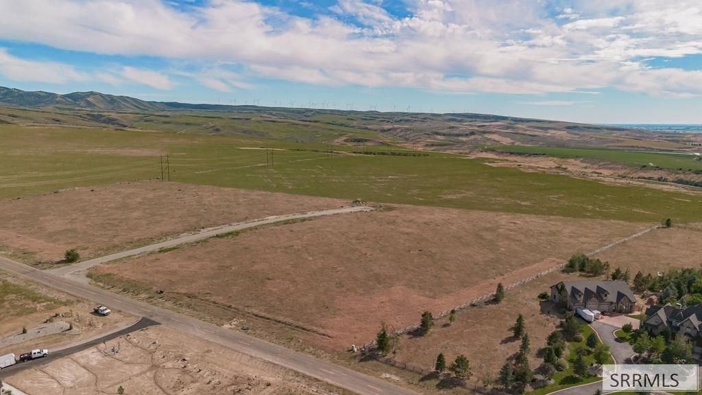 Image 4 of property listing at 4633 Cast Iron Road, Idaho Falls, ID 83206