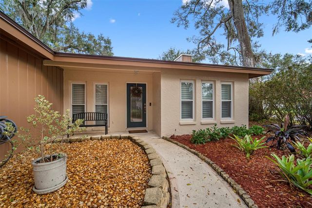 14801 OAK VINE DRIVE, Lutz, FL 33559