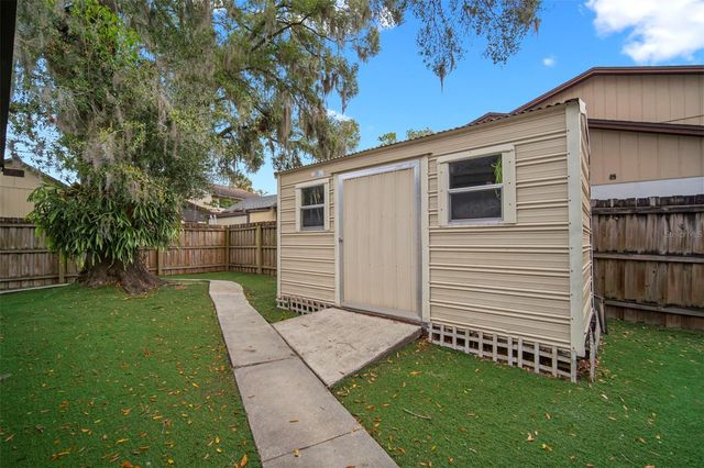 14801 OAK VINE DRIVE, Lutz, FL 33559