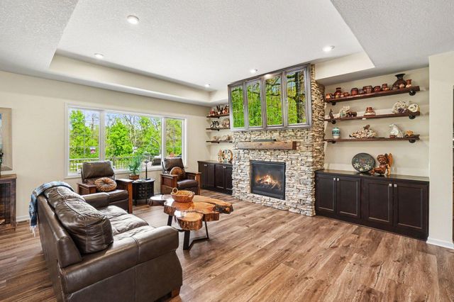 5886 Sheffield Terrace NE, Prior Lake, MN 55372