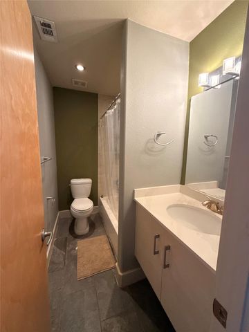 1101 Grove BLVD 502, Austin, TX 78741