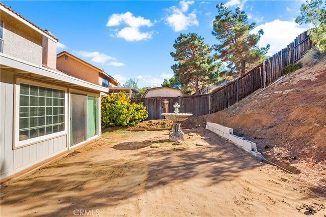 39317 Beacon Lane, Palmdale, CA 93551