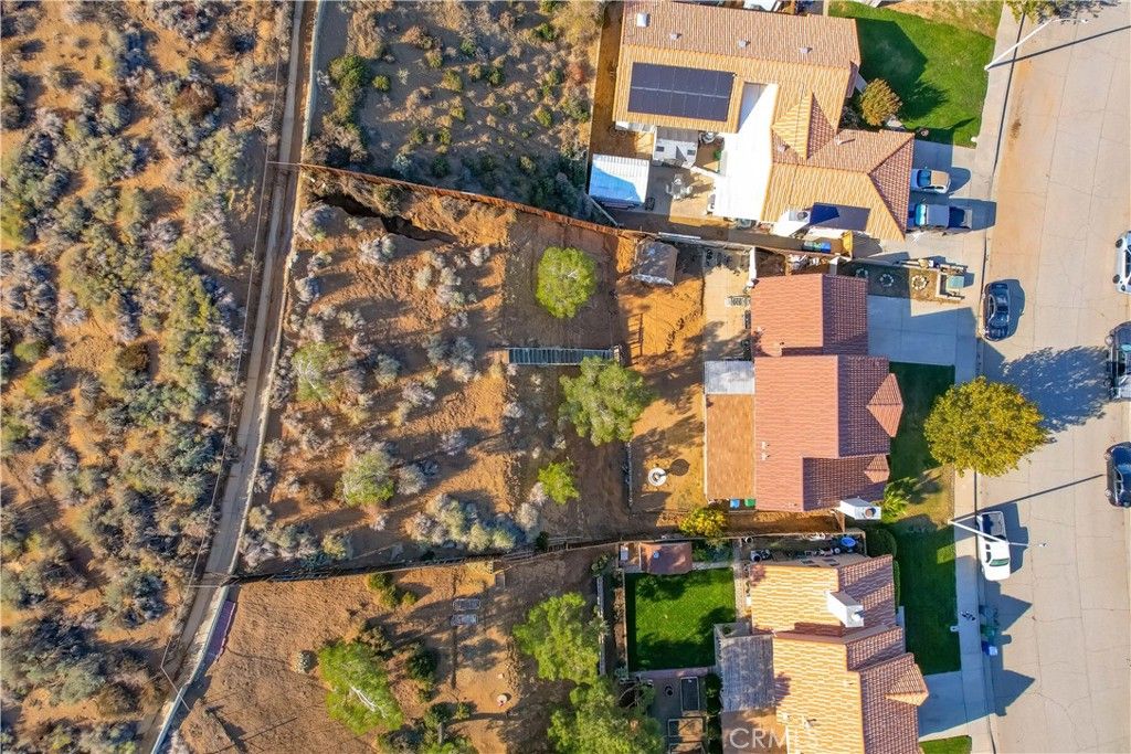 Image 7 of property listing at 39317 Beacon Lane, Palmdale, CA 93551