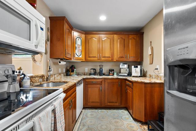 111 Coburn Avenue # 189H, Nashua, NH 03063